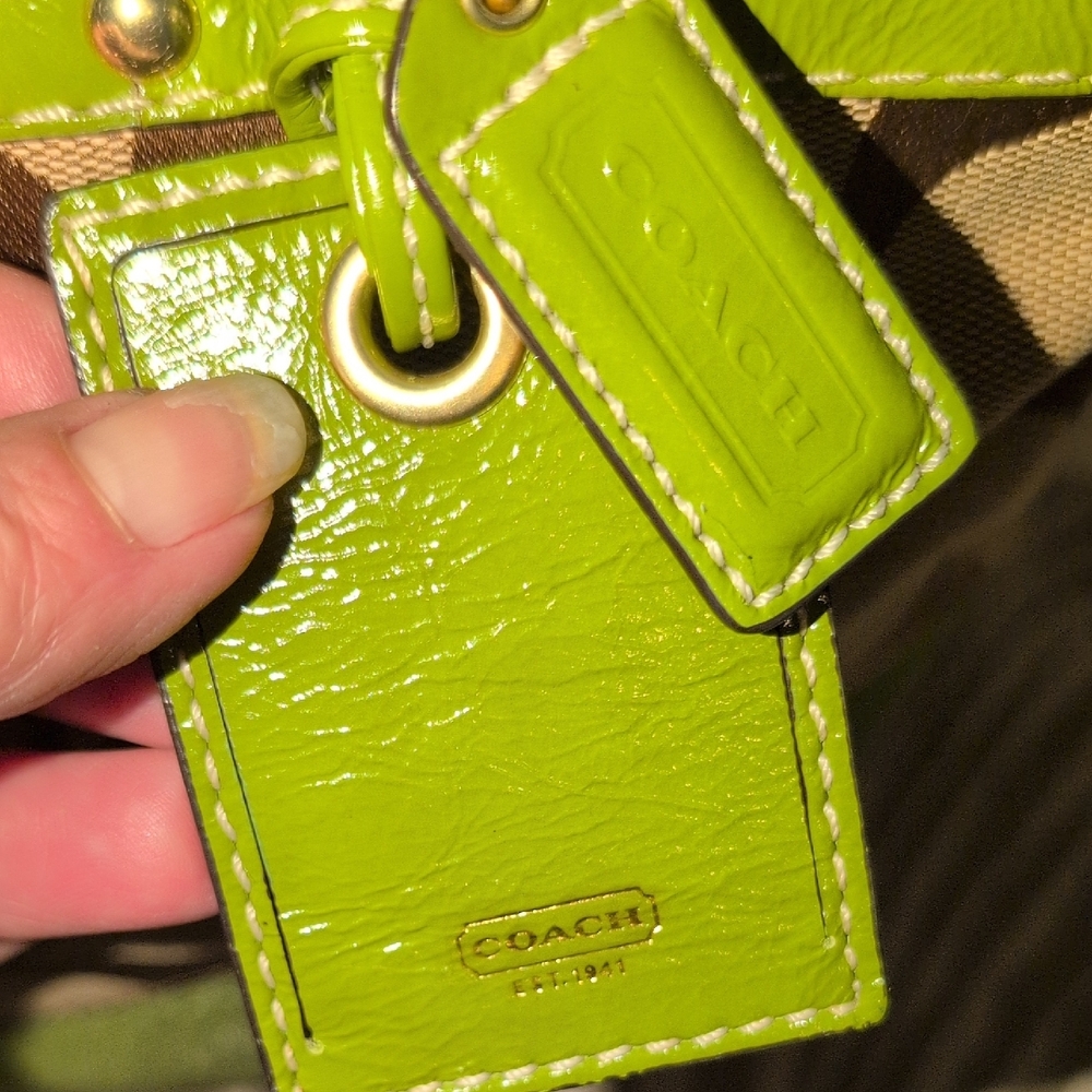 Coach Signature C Tote With Green Apple Patent Leather Trim 2006 Style 10124 - Picture 4 of 14